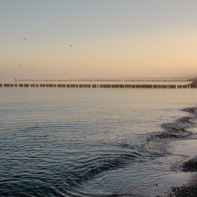 Blick auf die Ostsee im Nebel